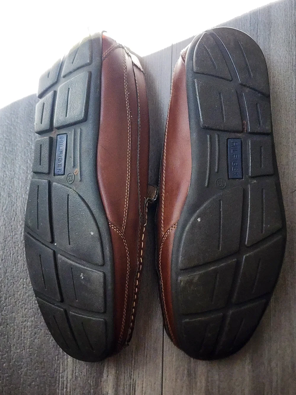 Tommy Hilfiger Men’s Brown Leather Slip-On Loafers